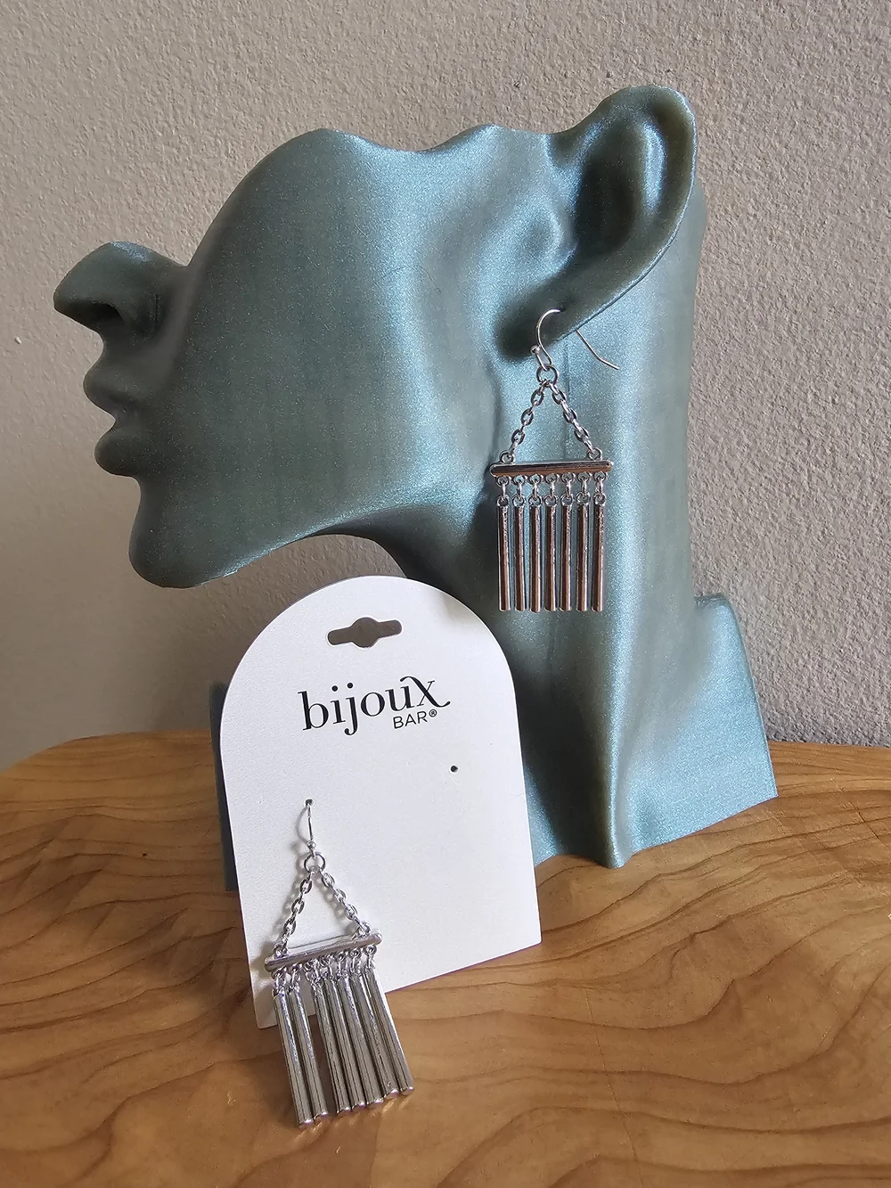 Bijoux Bar lightweight drop